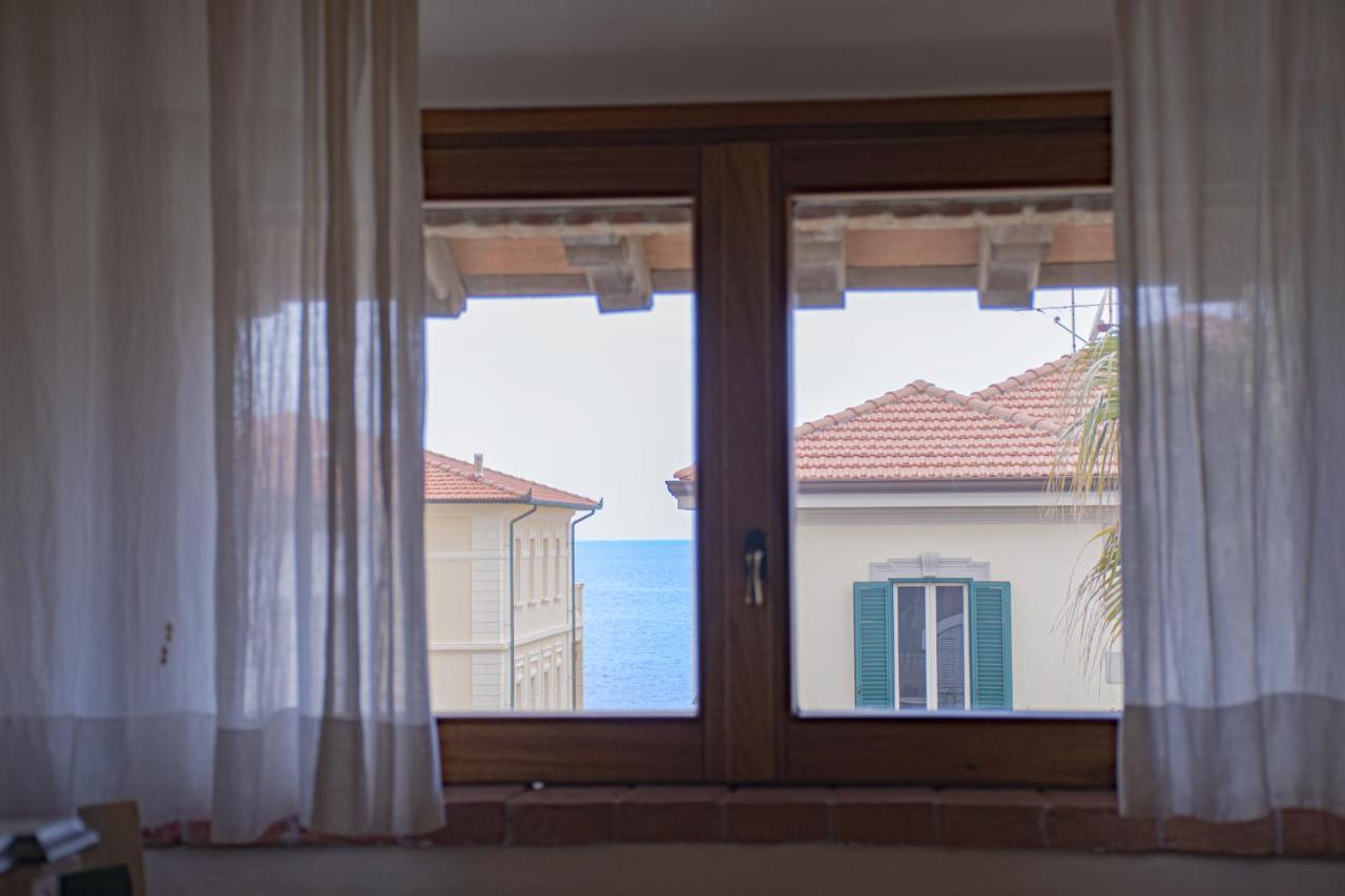 شقة Casa Velia 78Mq A 30 Metri Dal Mare Di سان فينتْشينسو المظهر الخارجي الصورة