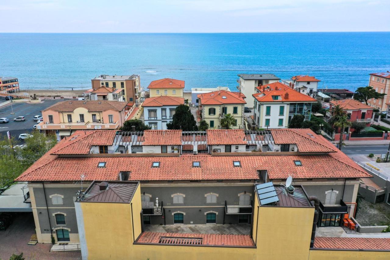 شقة Casa Velia 78Mq A 30 Metri Dal Mare Di سان فينتْشينسو المظهر الخارجي الصورة